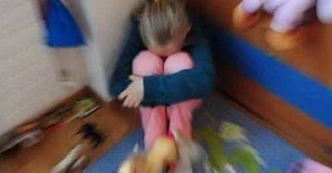 BIMBA CON DOLORI LANCINANTI ALLO STOMACO: L'INCREDIBILE SCOPERTA DEI MEDICI - 18/01/2015