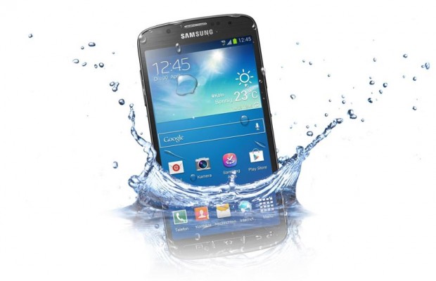 COME RIPARARE UN CELLULARE BAGNATO O CADUTO NELL'ACQUA - 19/01/2015