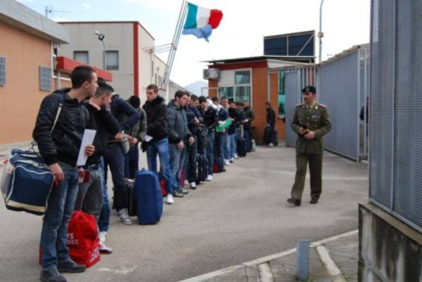 CONCORSI PUBBLICI RISERVATI AI VOLONTARI CONGEDATI: ECCO L'ELENCO DEI POSTI DISPONIBILI - 14/12/2014