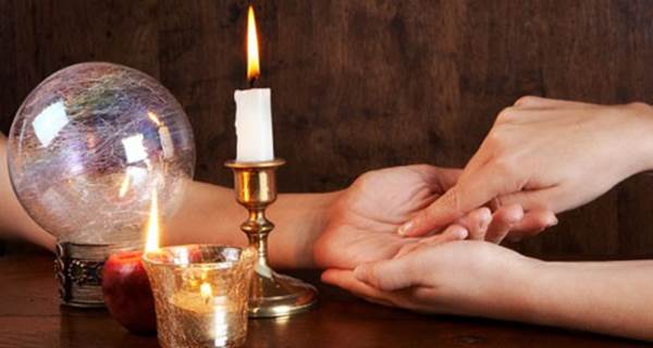 CHIROMANZIA: ECCO COME POTER LEGGERE LA MANO - 15/12/2014