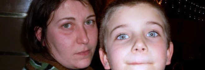 SAN SEVERINO, MADRE UCCIDE IL FIGLIO 13ENNE LA VIGILIA DI NATALE: NOVE COLTELLATE AL CUORE - 25/12/2014