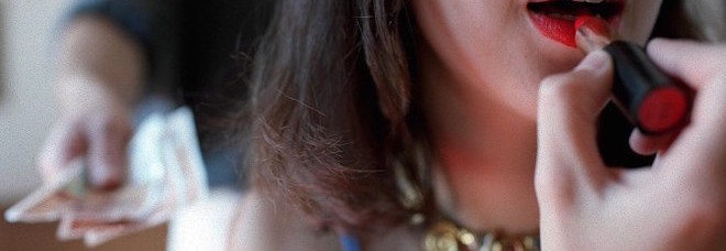 LA SQUILLO SCRIVE ALLA MOGLIE DEL SUO CLIENTE: ''STAI TRANQUILLA, IL TUO MATRIMONIO E' SANO... - 20/01/2015