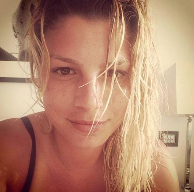 L'ANNUNCIO ''CORAGGIOSO'' DI EMMA MARRONE SU FACEBOOK - 02/02/2015