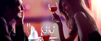 SUA MOGLIE GLI HA CHIESTO DI PORTARE A CENA FUORI UN'ALTRA DONNA: ALLA FINE E' STATA L'IDEA MIGLIORE AL MONDO - 10/03/2015