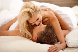 LA CHIAMA CON IL NOME DELL'EX MENTRE FANNO L'AMORE. LA TRAGICA REAZIONE DELLA DONNA - 14/04/2015