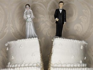 IL DIVORZIO BREVE È LEGGE: BASTERANNO 6 MESI PER DIRSI ADDIO - 22/04/2015