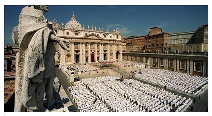 ARRIVA UNA SENTENZA SHOCK: ''RIMUOVERE LA STATUA DEL PAPA'' - 04/05/2015