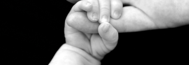 ''VENDO BIMBO DI 19 MESI PER 330 EURO'', L'ANNUNCIO CHOC DI UNA MAMMA SUL WEB - 17/10/2015