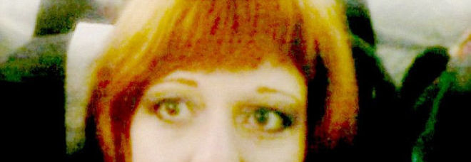 SCATTA UN SELFIE PRIMA DI DECOLLARE, QUELLO CHE APPARE SULLO SFONDO TERRORIZZA IL WEB - 21/12/2015
