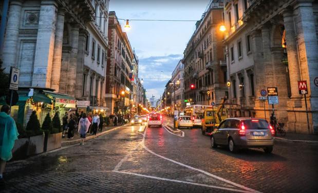 SMOG A ROMA, BLOCCO TOTALE DEL TRAFFICO PER DUE GIORNI: LA PEGGIORE ARIA IN 4 ANNI - 24/12/2015