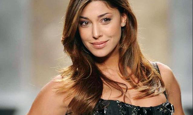 LA RIVELAZIONE: ''IL BOMBER DEL NAPOLI HA UNA STORIA CON BELEN'' - 26/12/2015