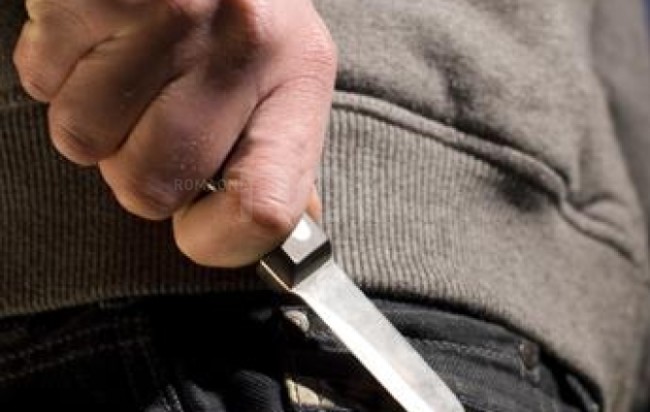 ESCE DAL CARCERE DOPO 30 ANNI, LA MAMMA DA UNA FESTA MA LUI LA UCCIDE: ECCO IL PERCHE' DEL FOLLE GESTO - 21/02/2016