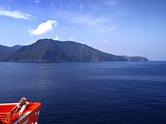 E' IL NUOVO MUST DELL'ESTATE: ECCO L'ISOLA DOVE TUTTI VOGLIONO ANDARE - 10/04/2016