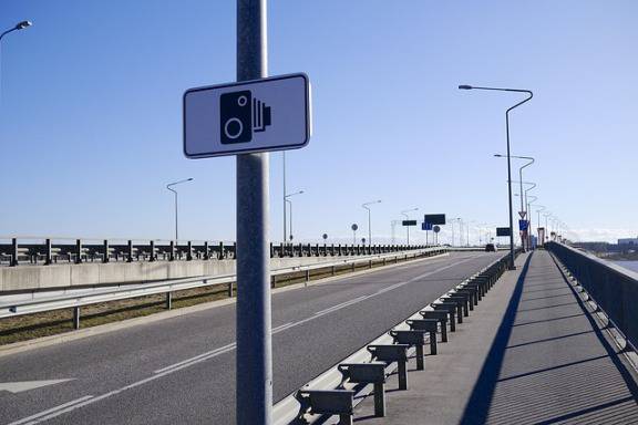 ECCO L'AUTOVELOX ''FANTASMA'': NUOVO INCUBO PER GLI AUTOMOBILISTI - 10/04/2016
