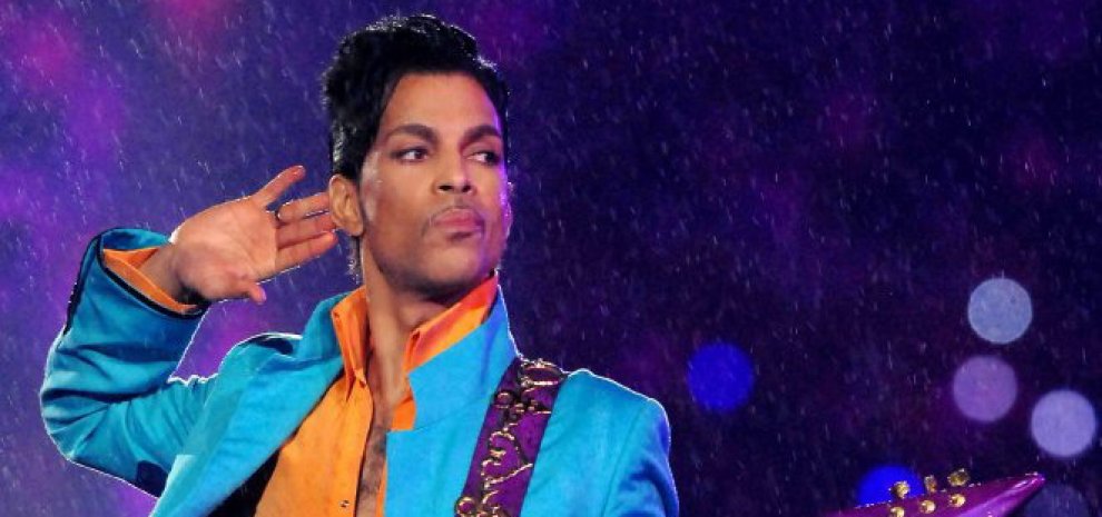 ECCO PERCHE' LE CANZONI DI PRINCE NON SI TROVANO SU YOUTUBE E SPOTIFY - 21/04/2016