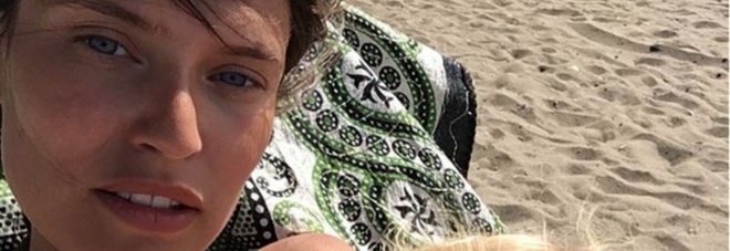 BIANCA BALTI CRITICATA PER AVER ALLATTATO LA FIGLIA IN SPIAGGIA, LEI RISPONDE COSI' - 18/07/2016