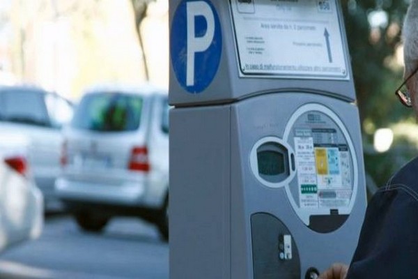 ATTENZIONE, DA LUGLIO E' IN VIGORE UNA NUOVA LEGGE: PARCHEGGIO GRATIS SE IL  PARCHIMETRO NON E' A NORMA - 18/07/2016