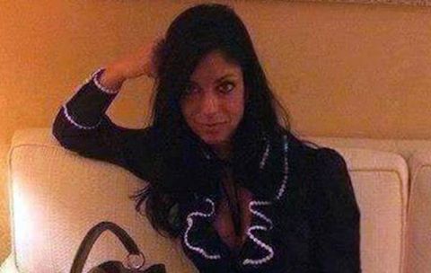 MORTE TIZIANA CANTONE, QUELLA TELEFONATA ALL'EX FIDANZATO PRIMA DI SCENDERE IN CANTINA: LA MAMMA DISTRUTTA DAL DOLORE LANCIA L'ACCUSA - 15/09/2016