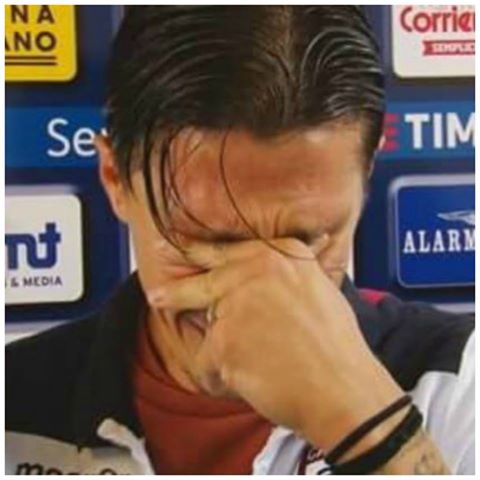 ''NON CE LA FACCIO, SCUSATE'' IL CALCIATORE SCOPPIA IN LACRIME IN DIRETTA TV: IL SUO RACCONTO E' DA BRIVIDI - 19/09/2016
