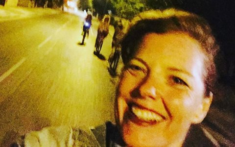 CARMEN SCATTA QUESTO SELFIE E POCO DOPO MUORE: ECCO COS'E' ACCADUTO - 05/10/2016