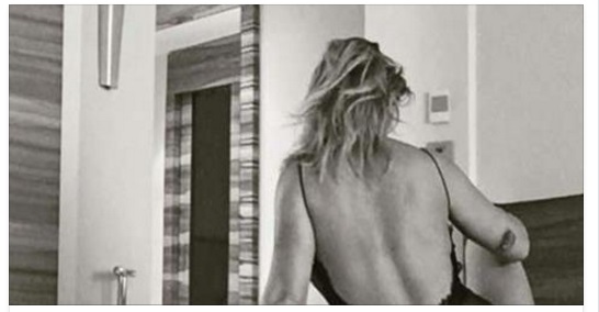 EMMA MARRONE GLI SCATTI BOLLENTI IN CAMERA DA LETTO CHE NON TI ASPETTI - FOTO - 03/11/2016