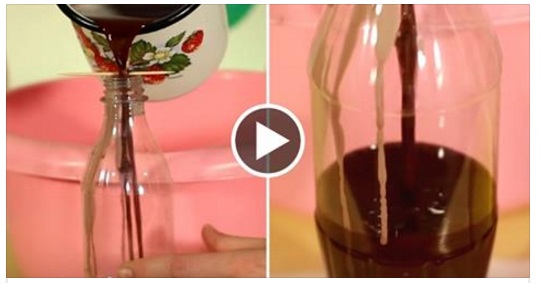 VERSA LA CERA NELLA BOTTIGLIA DI COCA-COLA: UN'IDEA UNICA E ORIGINALE - 07/11/2016