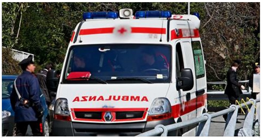 DICIASSETTENNE SI DA FUOCO: L'ASSURDA SCOPERTA DOPO IL FOLLE GESTO - 19/11/2016