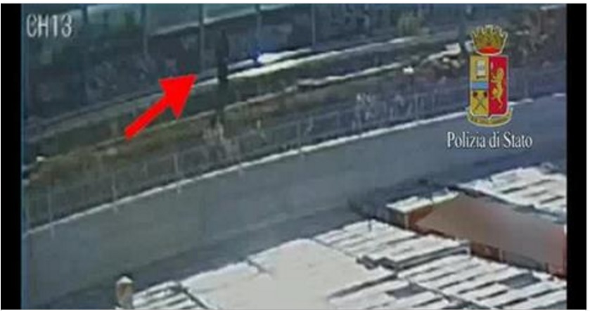 ROMA - GLI ULTIMI ATTIMI DI VITA DELLA STUDENTESSA PRIMA DI ESSERE INVESTITA: IL VIDEO SHOCK - 09/12/2016