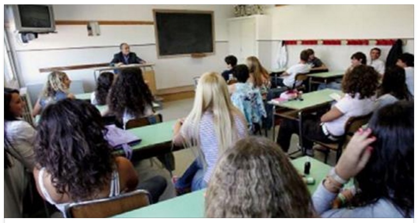 BIMBA SVIENE IN CLASSE DAVANTI AI COMPAGNI DI SCUOLA: ''NON MANGIAVA DA 2 GIORNI'' - 16/12/2016