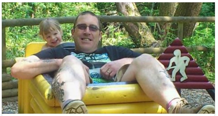 ANNEGA LA FIGLIA DI SEI ANNI ASSIEME AI CAGNOLINI E POI SI IMPICCA: IL MACABRO MESSAGGIO ALLA MOGLIE - 16/12/2016