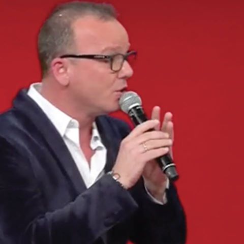 ''CI HANNO USATO TUTTI, NON SI FA COSI''' GIGI D'ALESSIO ATTACCA DURAMENTE CARLO CONTI: ECCO COSA STA ACCADENDO IN DIRETTA - 12/02/2017