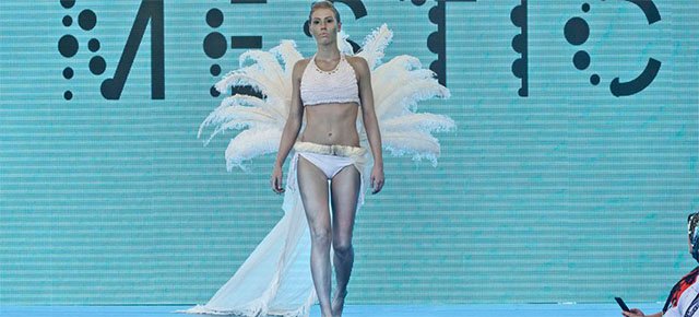 TRASFORMA LA CACCA IN VESTITI ALLA MODA - 28/05/2017