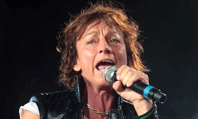''SEI IMBARAZZANTE!'' BUFERA SU GIANNA NANNINI PER QUELLO CHE HA FATTO IN DIRETTA AL MUSIC AWARDS. SUI SOCIAL CI VANNO PESANTI MA LA CANTANTE RISPONDE COSI' - 07/06/2017
