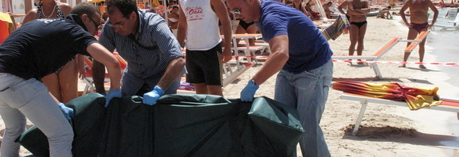OSTIA - TRAGEDIA IN SPIAGGIA: MORTO UN 49ENNE - 18/06/2017