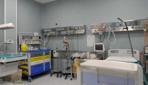 ROMA, PICCHIA LA FIGLIA NEONATA E LA PORTA IN FIN DI VITA IN OSPEDALE - 16/04/2013