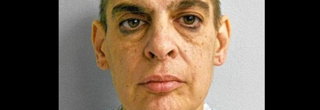 MADRE MOSTRO BRUCIA CAPEZZOLI E GENITALI DEL FIGLIO 19ENNE. ''VOLEVA FARE L'AMORE CON ME'' - 22/10/2013