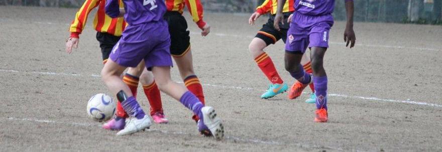 ''NON PASSI LA PALLA A NOSTRO FIGLIO'': PADRE SCHIAFFEGGIA BIMBO DI 10 ANNI - 29/10/2013