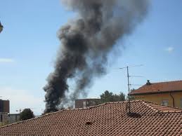 SI LANCIA NELLA CASA IN FIAMME PER SALVARE LA BIRRA - 23/11/2013