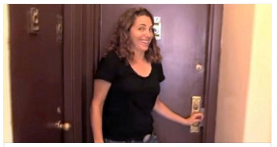 QUESTA DONNA VIVE IN UN APPARTAMENTO DI 9 MQ: ECCO COM'E' ALL'INTERNO - IL VIDEO VIRALE - 10/11/2016