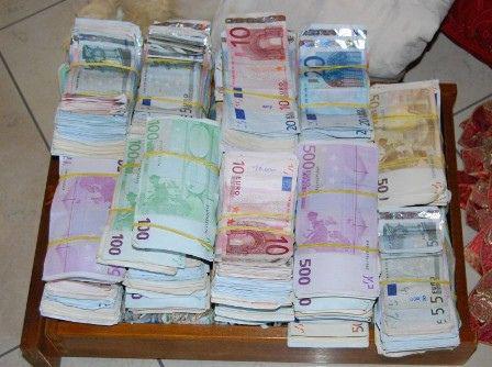 ME SERVIREBBE 'NA BELLA BORSA COSI' !! - 20/11/2012