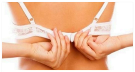 VIVE UNA SETTIMANA SENZA REGGISENO ED ECCO COSA LE ACCADE - 28/11/2016