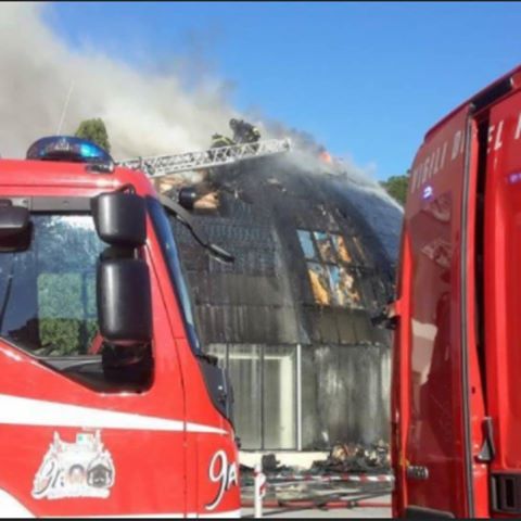 ROMA - STAVA PER RIAPRIRE DOPO 10 ANNI, MA E' ANDATO A FUOCO TUTTO: ECCO COS'E' SUCCESSO - 30/11/2016