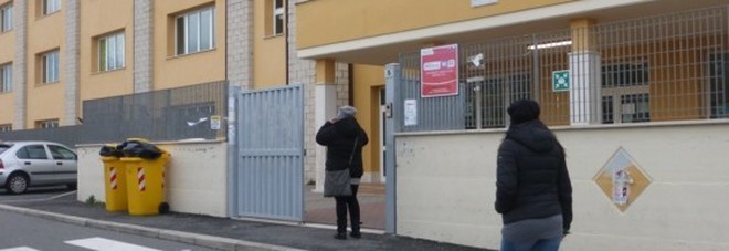 ROMA - FUGA DI GAS NELLA SCUOLA ELEMENTARE: EVACUATI 200 BAMBINI - 02/12/2016