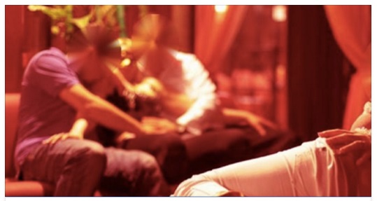 ROMA - MARITO E MOGLIE SI INCONTRANO NELLA VILLA DI SCAMBISTI: SCOPPIA LA RISSA - 05/12/2016