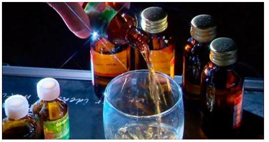 CREDEVANO FOSSE VODKA, AVVELENAMENTO DI MASSA: 33 MORTI - 19/12/2016