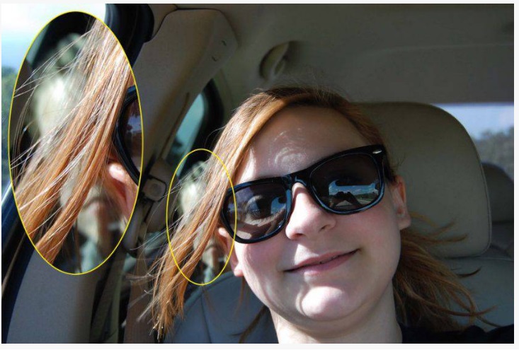 SI SCATTA UN SELFIE IN MACCHINA: QUELLO CHE APPARE SULLO SFONDO METTE I BRIVIDI - 19/01/2017