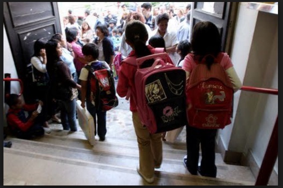 ''HANNO CERCATO DI RAPIRE MIA FIGLIA FUORI SCUOLA'' E' PSICOSI PER I RAPIMENTI FUORI DALLE SCUOLE: ECCO L'IDENTIKIT DELL'UOMO - 06/04/2017