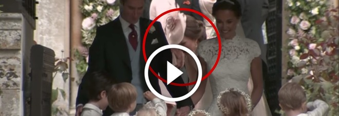 BABY GEORGE SGRIDATO DA MAMMA KATE AL MATRIMONIO DI ZIA PIPPA: ECCO COSA HA FATTO - 21/05/2017