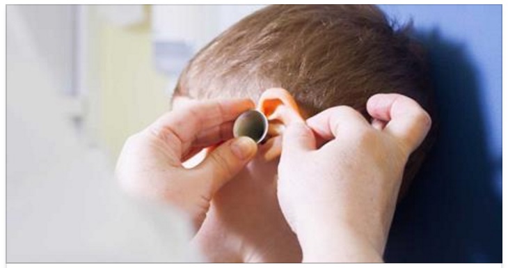 BIMBO DI 7 ANNI 'CLINICAMENTE MORTO': NON HA MAI PRESO L'ANTIBIOTICO PER L'OTITE - 28/05/2017