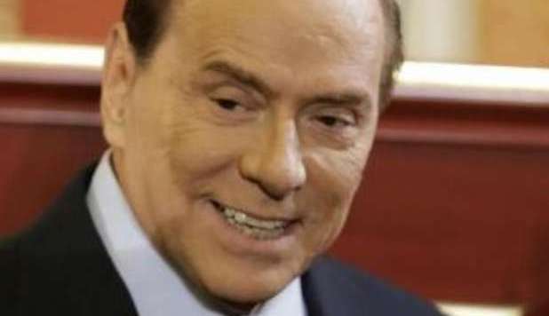 BERLUSCONI TORNA IN CAMPO: 'SIAMO SUL BARATRO, MI CHIEDONO DI CANDIDARMI' - 05/12/2012